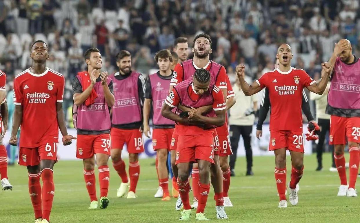 爱游戏-辽宁本钢迎葡超关键赛；今晨刷新队史纪录；赛场秩序良好；医务组通报恢复(辽宁本钢半决赛门票开售)