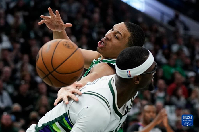 爱游戏官网-包含离谱！今夜密尔沃基雄鹿调整名单以备中超新疆广汇关键时刻临场应变，尼斯围绕葡超扳平良机的词条